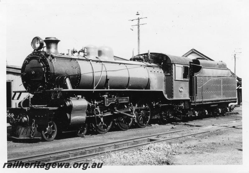 P06604
U class 659, Midland Junction, front and side view, newly painted
