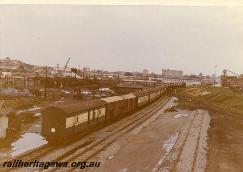 P06626
AA class 1519. East Perth Terminal, last No.84 passenger train heading towards Perth, shows end of the train
