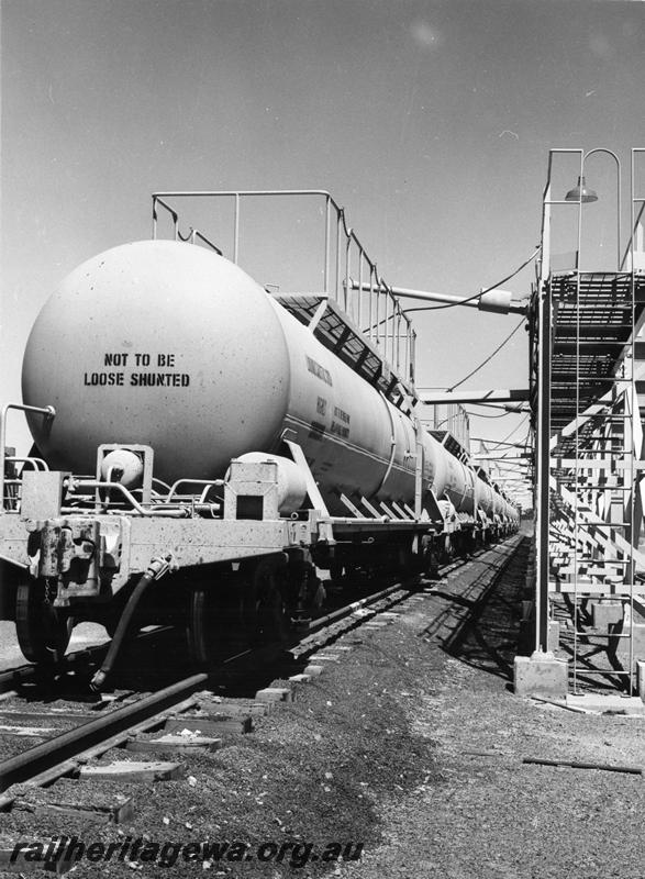 P06794
JK class caustic soda tanker, Pinjarra, on train being filled
