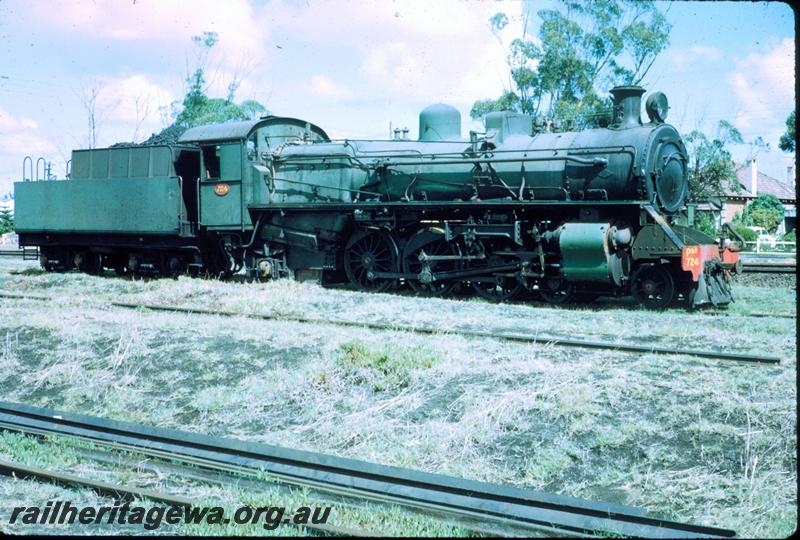 P06859
PMR class 724, East Perth, side view and front view
