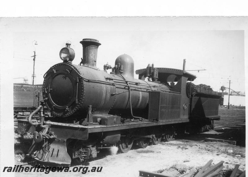 P06928
O class 94, Midland Junction loco Depot, front and side view
