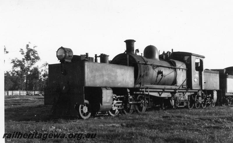 P06996
MS class Garratt loco, front and side view
