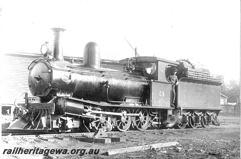P07091
SSM loco No.59, front and side view
