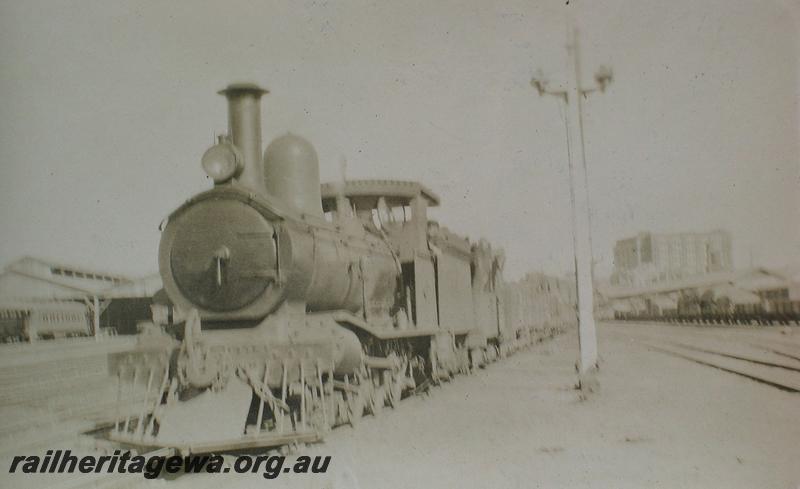 P07196
G class, Perth yard looking east, front and side view
