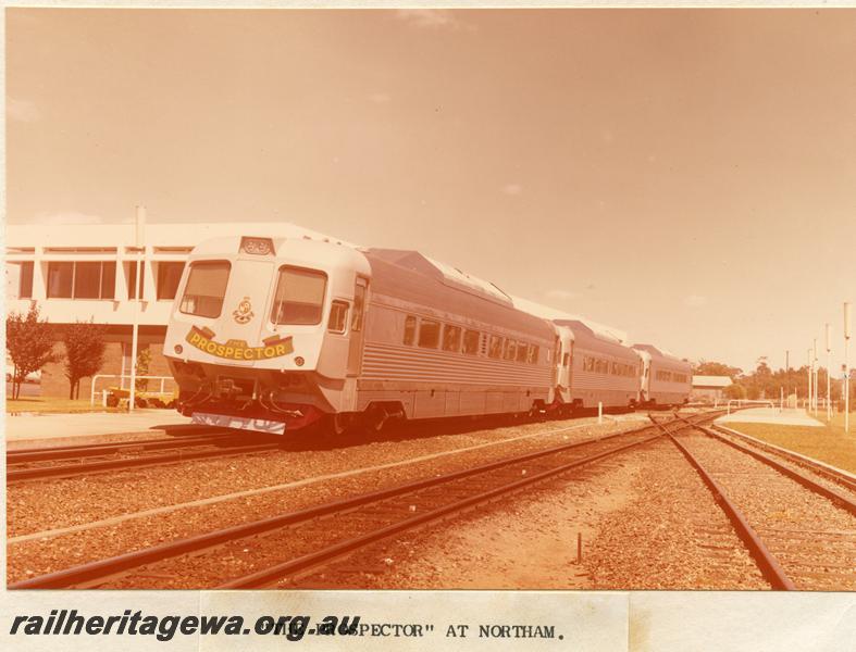 P07466
Prospector railcar set, Northam Station, during the inauguration of 