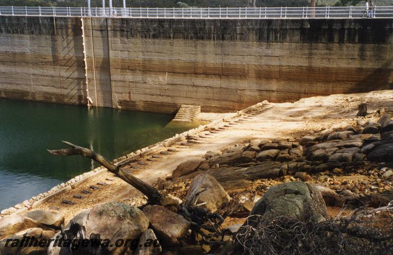 P08346
Abandoned track in Mundaring Weir, visible due to low water levels, remains of the 4th dead end of the zig zag

