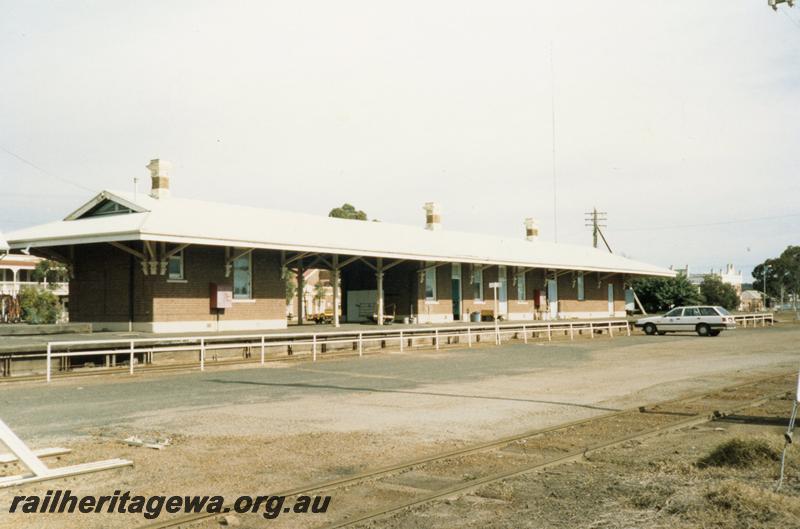 P08519
Wagin, station building, view from east side, GSR line.
