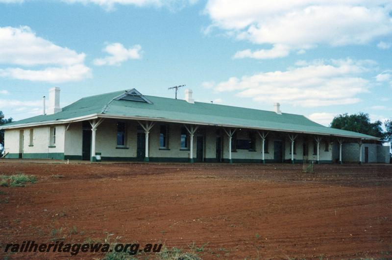 P08587
Yalgoo, station building, platform, view from rail side, NR line.
