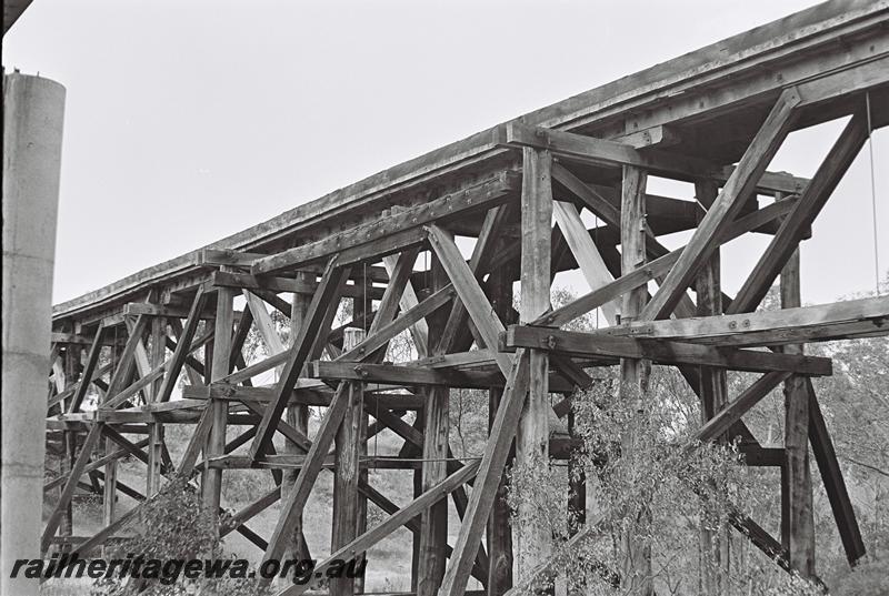 P09206
5 of 8 views of the MRWA style trestle bridge over the Moore River at Mogumber, MR line, 
