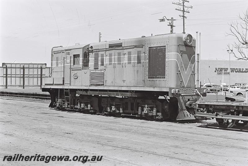 P09295
Y class 1103, Bunbury yard, side and end view, shunting
