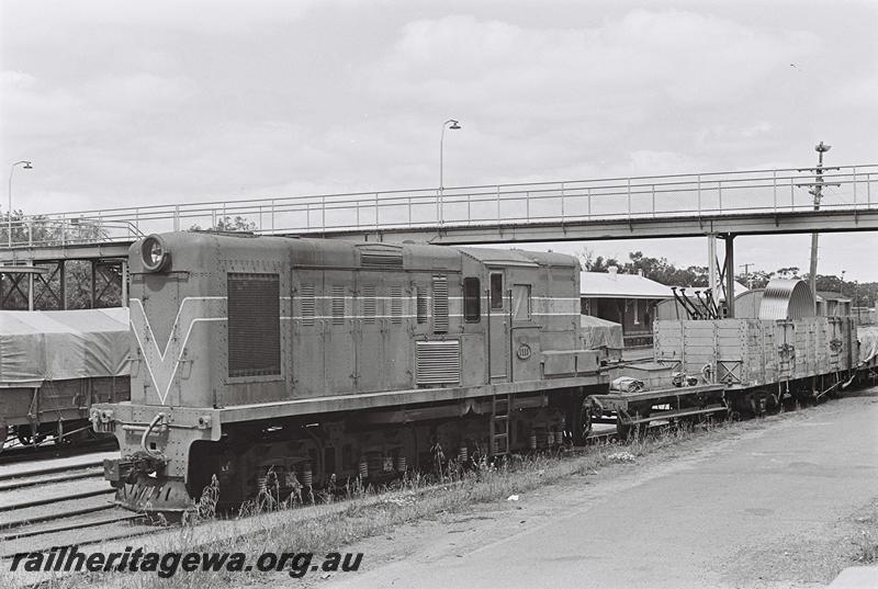 P09299
Y class 1111, Narrogin, end and side view, shunting 
