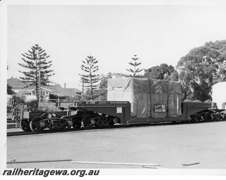 P10732
QX class 2300 trolley wagon with a heavy load attached pictured at Robb Jetty.
