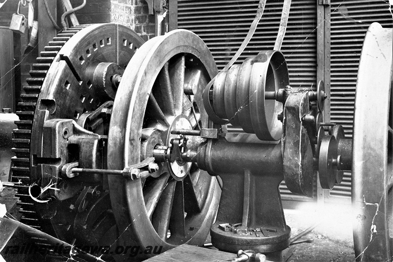 P16601
Steam loco driving wheel under construction, Midland Workshops, c between World Wars
