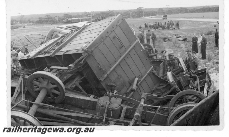P16920
Carrabin - derailment of number 94 goods.13th June 1955, X class 1004 