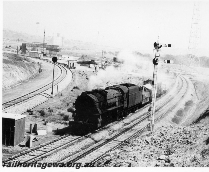 P17503
V class loco, on goods train, passing bracket signal, near Avon Yard, GSR line, c1966
