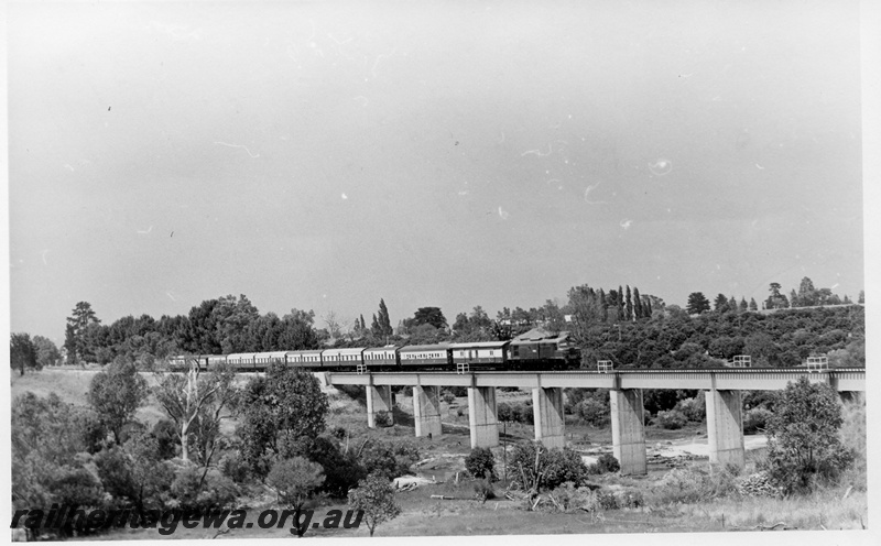 P17784
XA class diesel, on ARHS tour train to Moora, crossing concrete and steel bridge, Upper Swan, MR line
