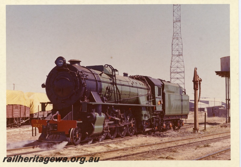 P18094
V class 1220, water tower, Leighton, front and side view, c1966
