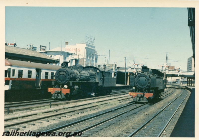 P18100
PMR class 730, DM class 588, red white and green DMU, bracket signals, road bridge, Perth city station

