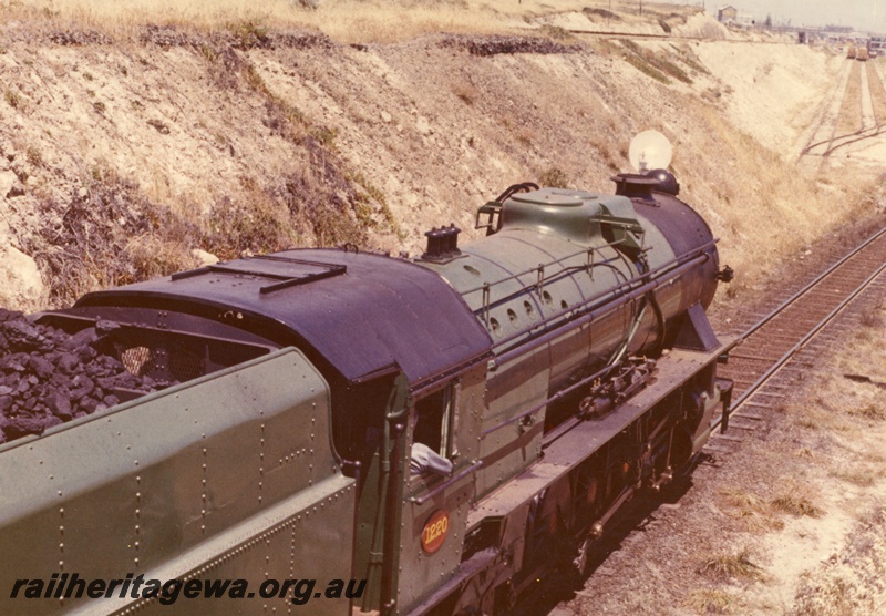 P18264
V class 1220, entering Leighton yard from Cottesloe, ER line, rear and side view, c1966
