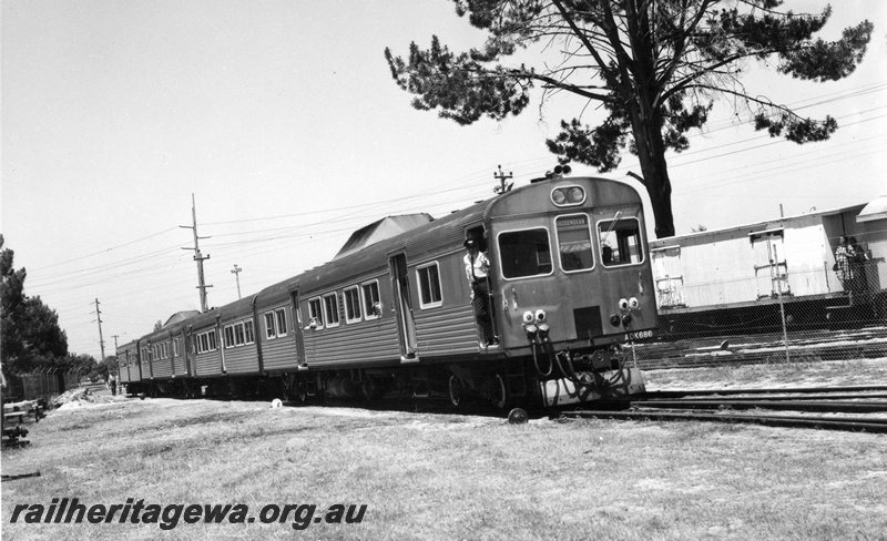 P18279
1 of 3 images of opening of the rail transport museum at Bassendean, ADK class 686 and three other stainless steel railcars, side and end view
