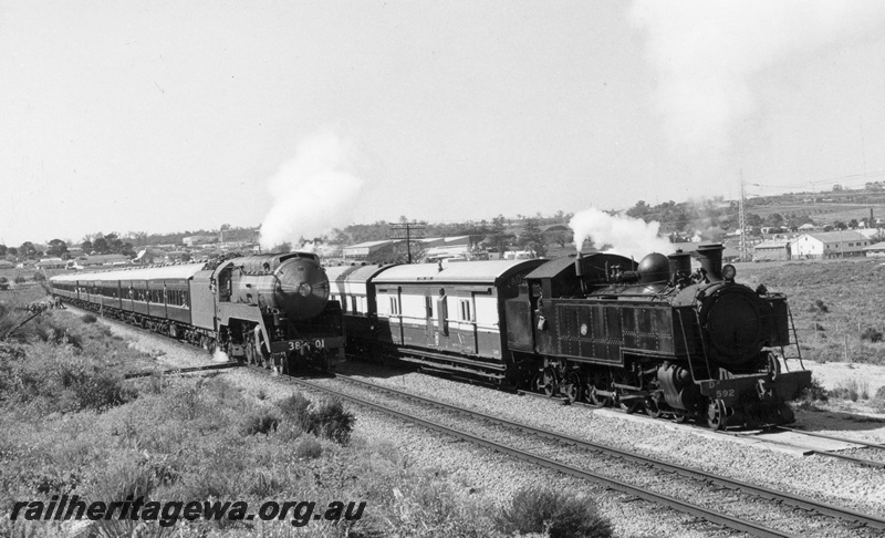 P18611
C class 3801 on standard gauge passenger cars, DD class 592 on narrow gauge passenger stock on adjacent track, Spearwood, side and front views
