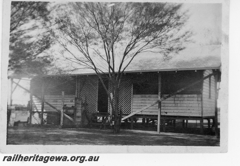 P19015
Tent home number 13, Wirraminna, South Australia, TAR line, first homes to be built on TAR line
