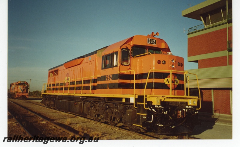 P19026
Australian Western Railway (AWR) L class 262 at Forrestfield. Locomotive painted in AWR orange livery with 2 black stripes and logo.
