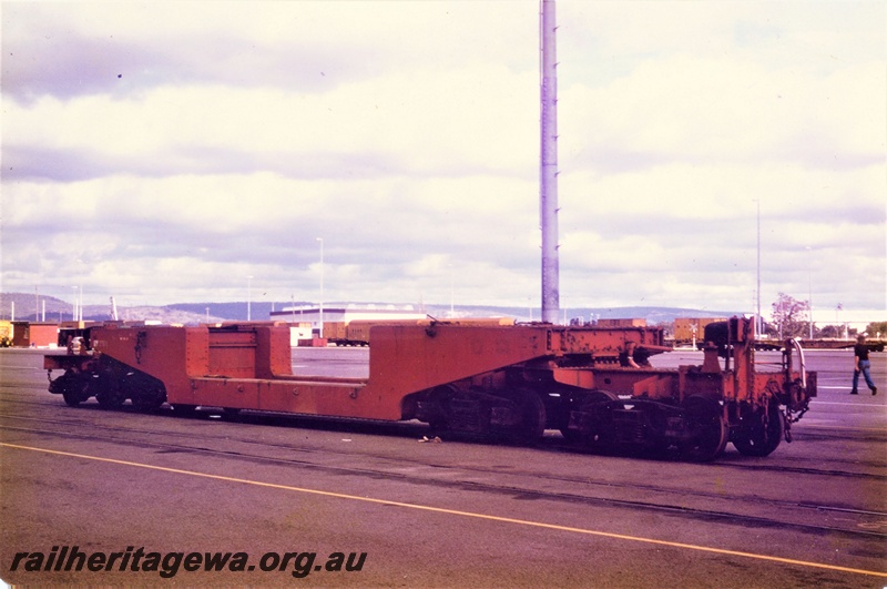 P19490
QY class 2300 trolley wagon, red livery, Kewdale, side and end view
