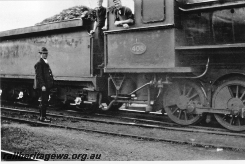 P19611
F class 408 at Bridgetown. Photo of cab and tender. Crew on footplate. PP line
