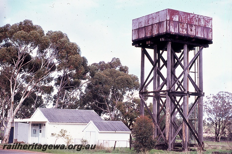 P19778
Water tower, adjacent building, Serpentine, SWR line
