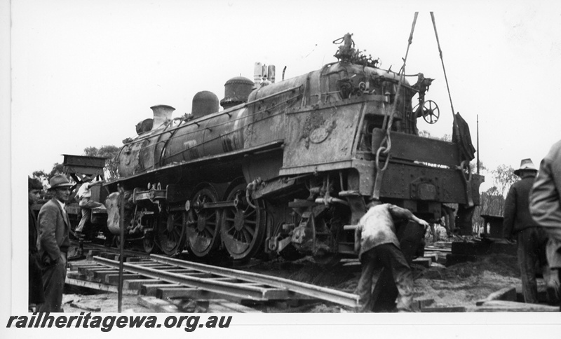 P20076
P class 444, severely damaged after derailing whilst on the Albany express No 8 passenger train when it hit a washaway and rolled over, being lifted, between Narrogin and Highbury, GSR line, track level view
