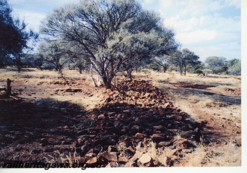 P20153
View of part of the route of the abandoned Murchison River manganese railway
