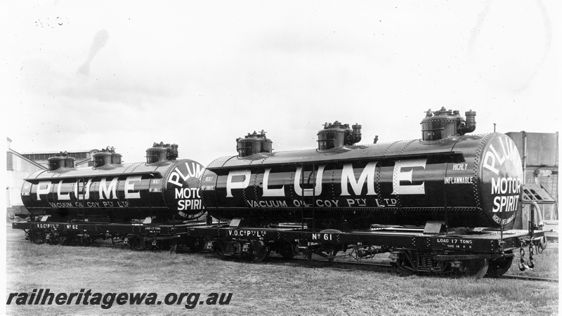 P20304
Vacuum Oil Co bogie fuel tankers numbers 60 and 61 for Plume Motor Spirit, later Mobil JB class 61 and 62, side and end view 
