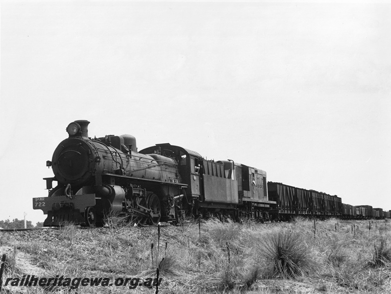 P20647
PMR Class 722 and unidentified Y Class dead attached, no. 38 goods, approaching North Dandalup, SWR line

