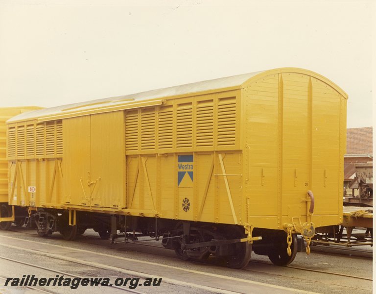 P20708
VF class 23338 part-louvred van , Midland Workshops, ER line, side and end view
