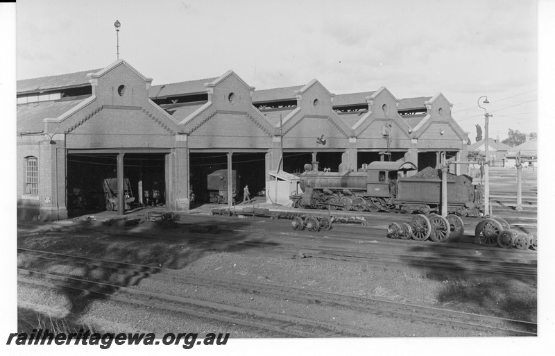 P21165
FS class 362 on the apron in front of East Perth loco sheds, East Perth loco Depot, view across the yard
