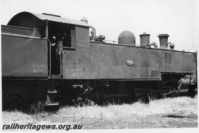 P21177
DD class 592, marked BLR MT 30.5.71, Midland, ER line, side view from rear
