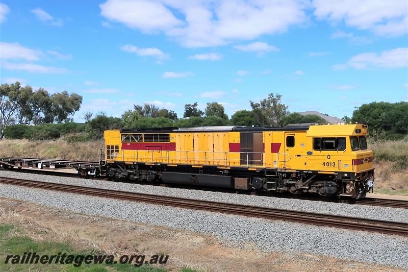P21186
ARG Q class 4013 in the yellow with red stripe livery but without  