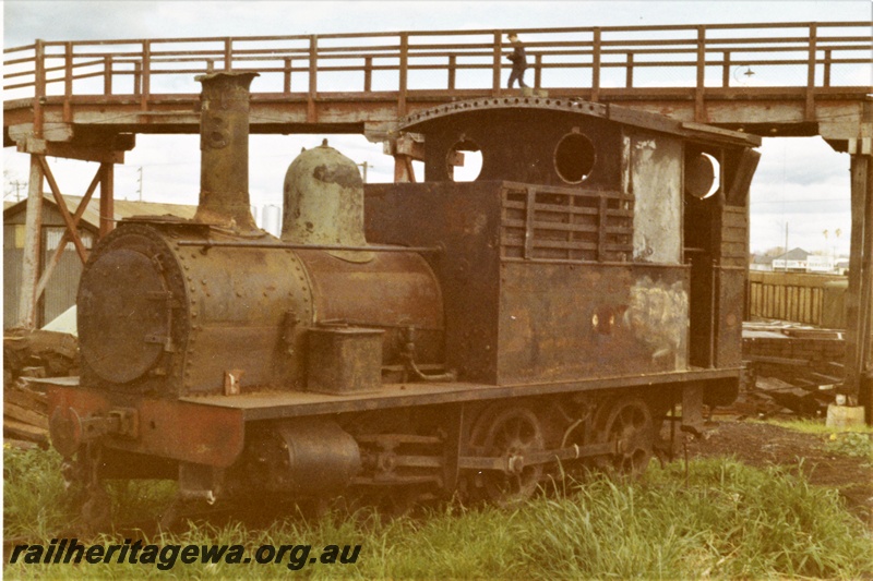 P21351
WAGR H class 18 ,0-6-0 steam loco, out of service, stowed at Bunbury, front and side view 
