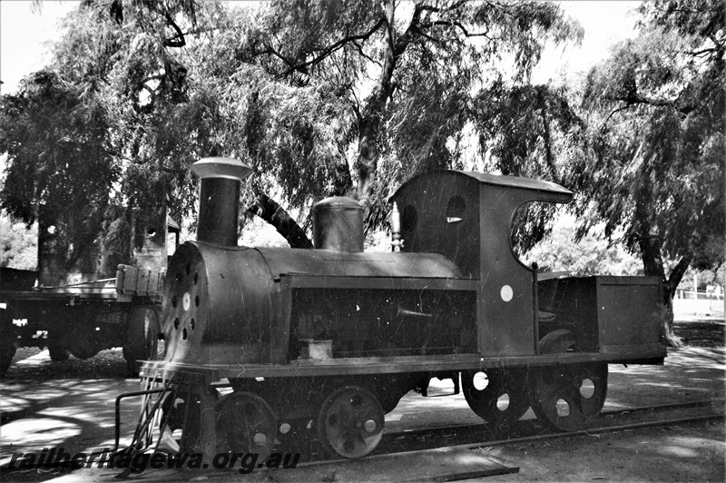 P22443
Zoo locomotive, standing on rails in park, front and side view, in use from 1934 until 1953
