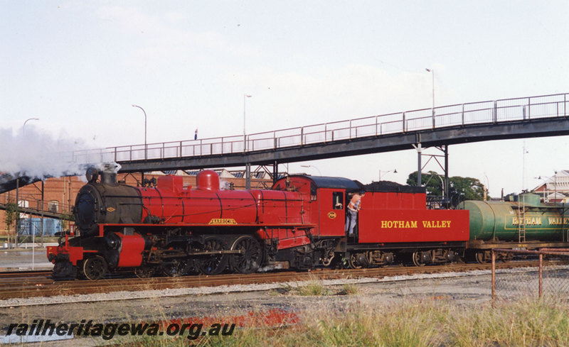 P22852
Hotham Valley Railway PM class 706, in red livery and bearing 