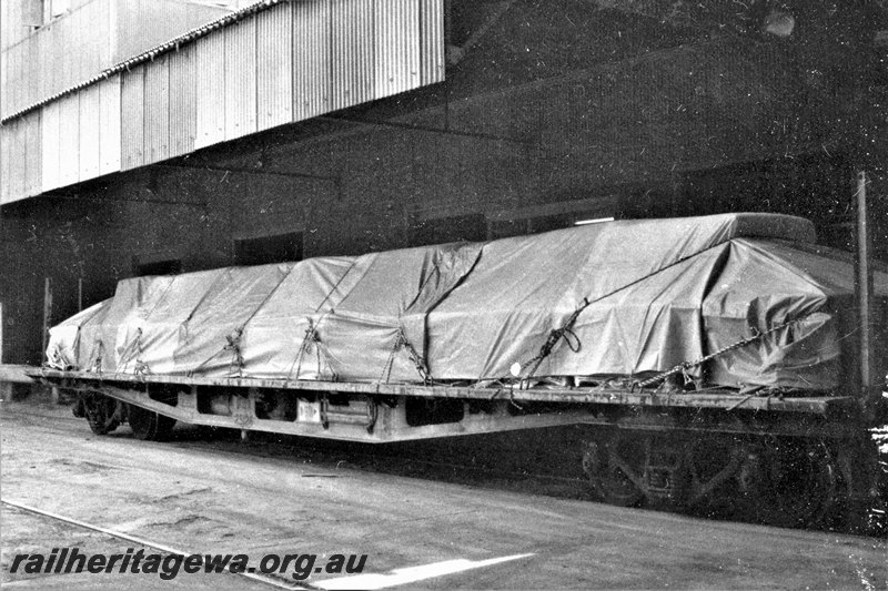 P22878
QUA class 25126 with a load covered by tarpaulins, Soundcem, side and end view
