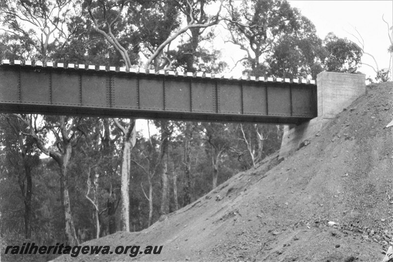 P22951
4 of 5 views of the construction of Hamilton River bridge near Moorehead. BN line. Steel girders on concrete pylons
