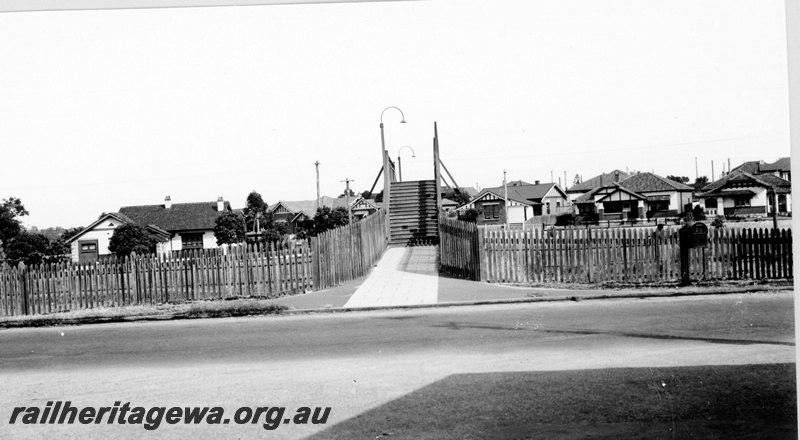 P23121
Pedestrian footbridge, picket fence, Daglish, ER line, view directly over the bridge
