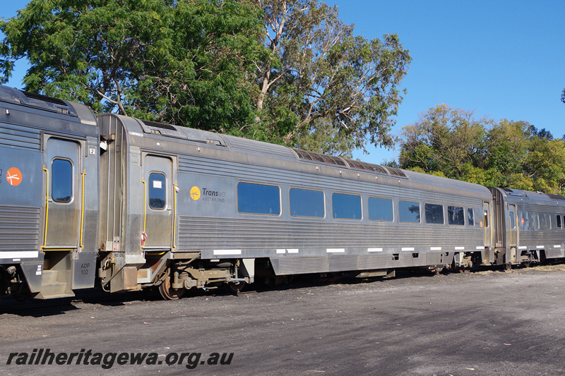 P23405
ADQ class 121 trailer, Pinjarra, SWR line, side view
