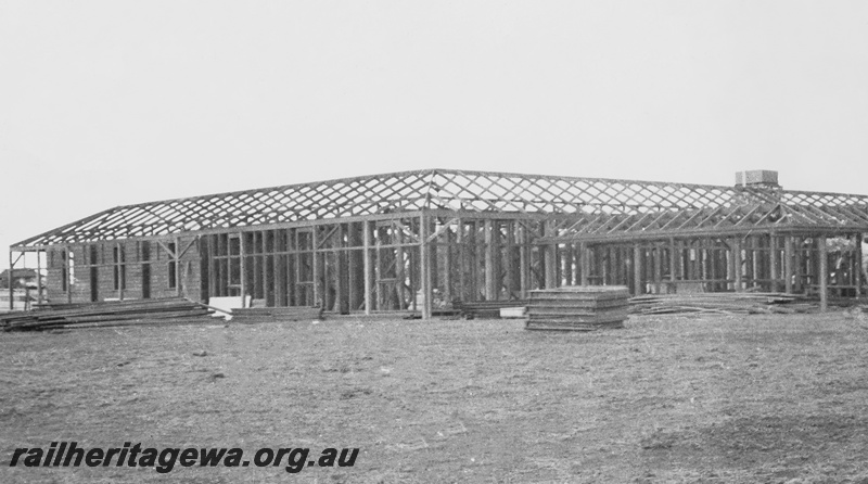 P23441
Construction of barracks, Northam, ER line, ground level view. See P23300 for a view of the completed building
