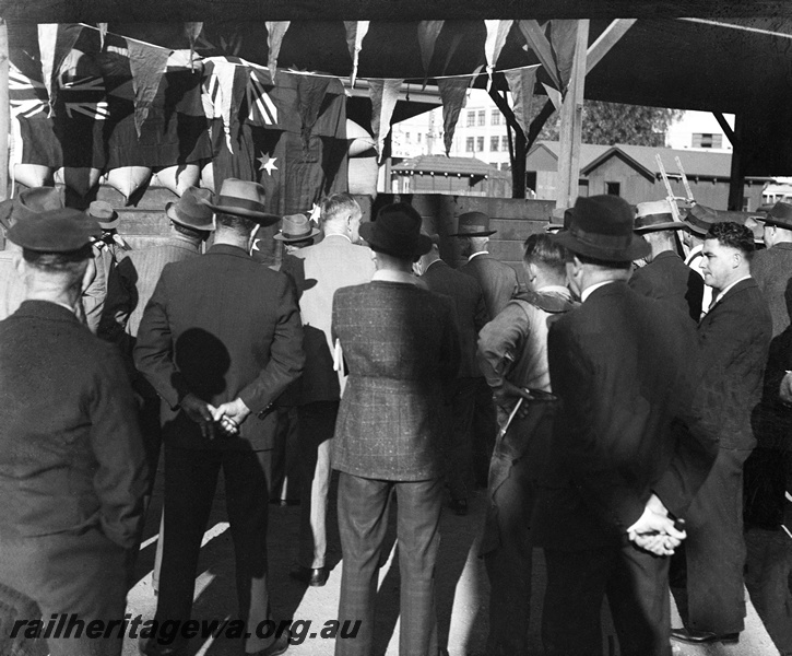 P23460
Crowd at sale of truck of chaff in aid of Railway Queen, at Perth Goods shed, Perth, ER line, ground level view. See also P23461 & 23462
