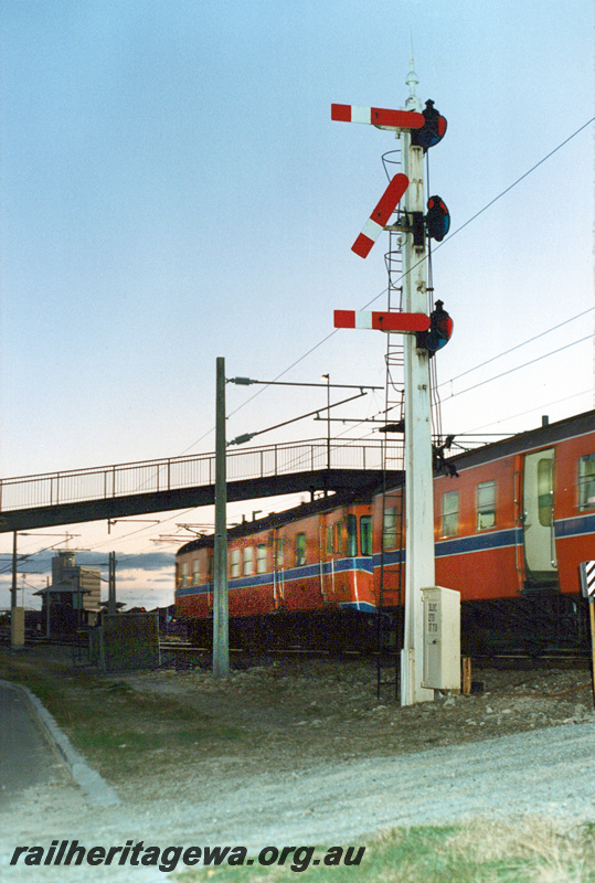 P23563
 ADG /ADA class railcar set  passing home signal. Fremantle , ER line. 
