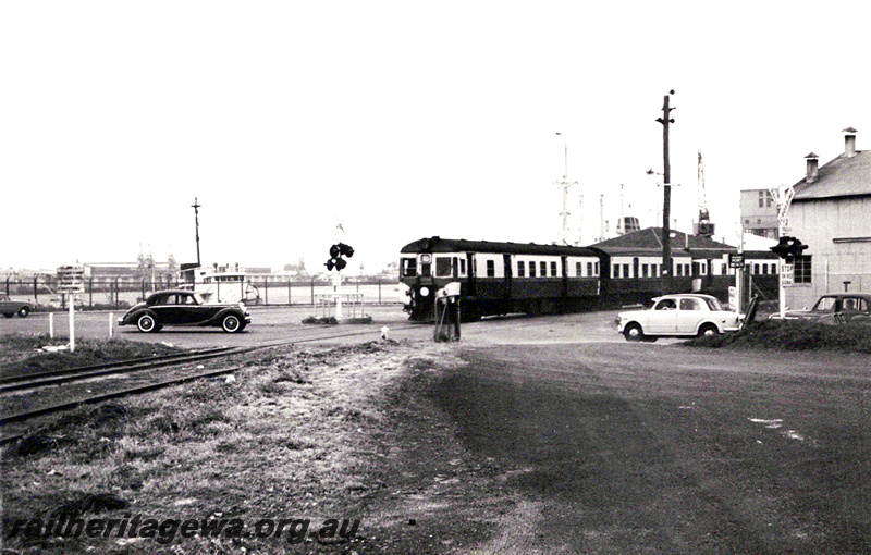 P23570
ADG/AYE/ADG railcars entering North Wharf on an ARHS Tour to North Wharf-Fremantle- Rocky Bay branch. ER line. 
