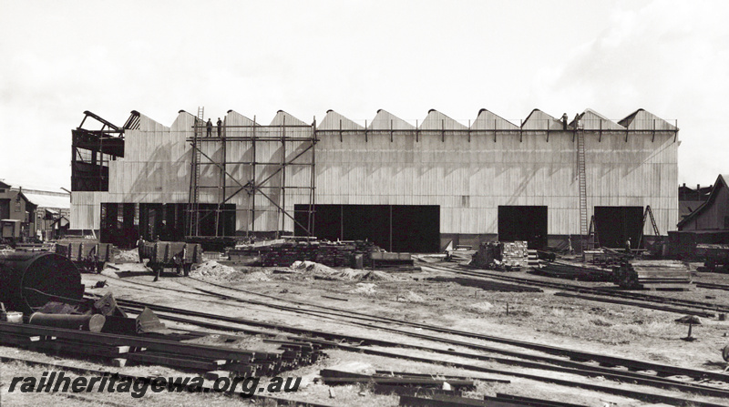 P23582
Midland Workshops - Shell Annexe was built by demolishing the east wall of Block # and extending the block to the east.
